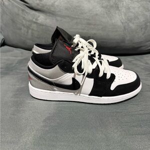 Jordan Air 1 Low SE Sneakers